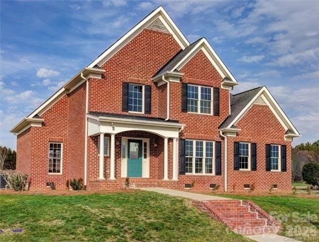 Property Photo: 820 Foxmeade Court NC 28144
