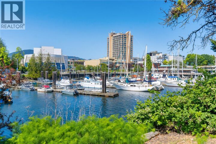Property Photo:  158 Promenade Drive 402  BC V9R 6M7 
