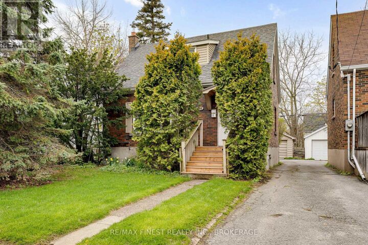 Property Photo:  298 College Street  ON K7L 4M4 