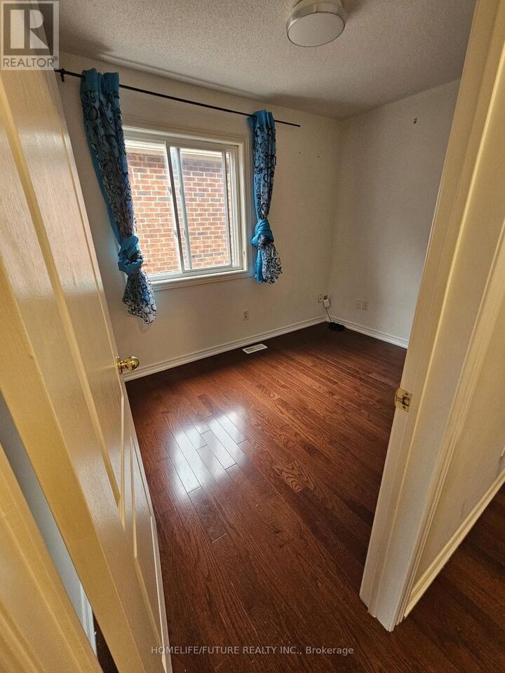 Property Photo:  15 Coyle Street  ON L1T 0A3 