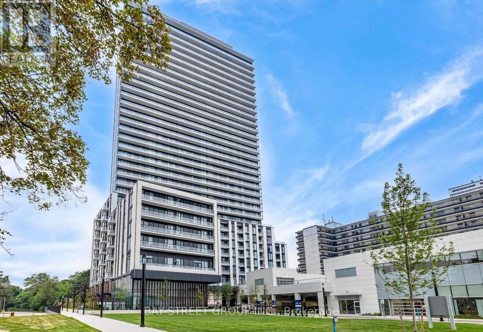 Property Photo:  5858 Yonge Street 3012  ON M2M 0C6 