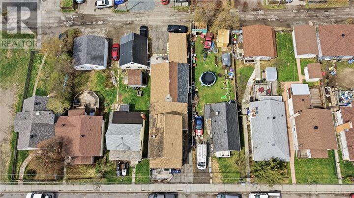 Property Photo:  427 Montague Avenue  ON P3C 4G6 