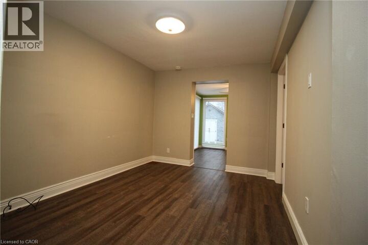 Property Photo:  245 East 13th Street 2  ON L9A 3Z8 