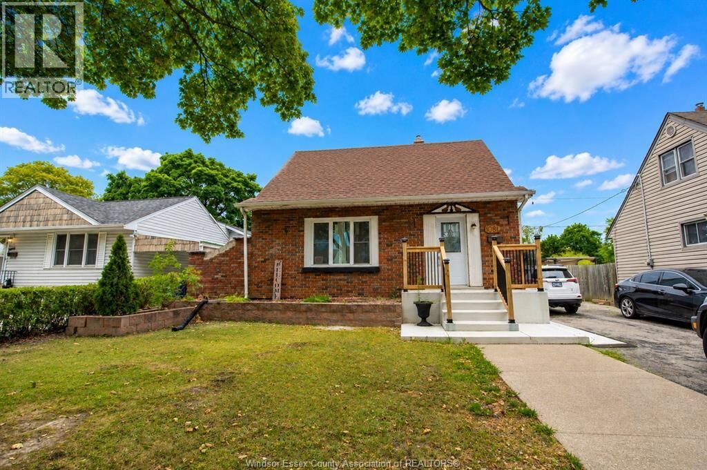 Property Photo:  1081 Rankin Avenue  ON N9B 2S2 