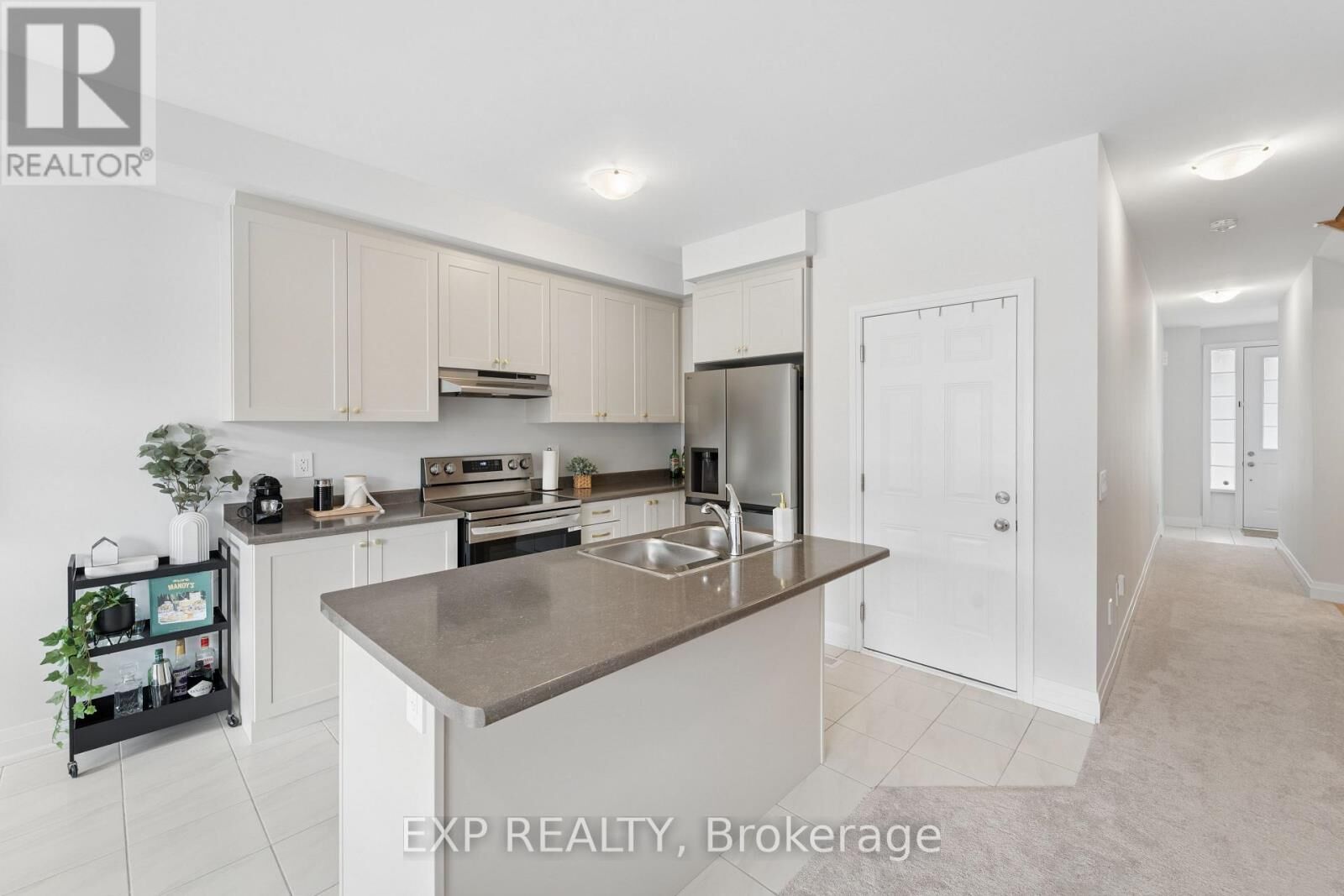 Property Photo:  73 Butler Boulevard  ON K9V 6A9 