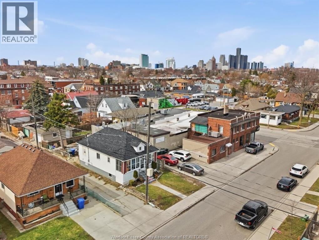 Property Photo:  1023 Hall Avenue  ON N9A 2M6 