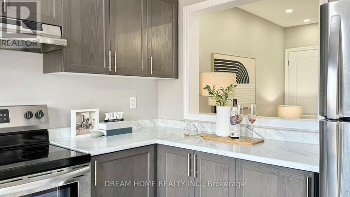 Property Photo: 24 Spofford Drive ON L4A 4R1