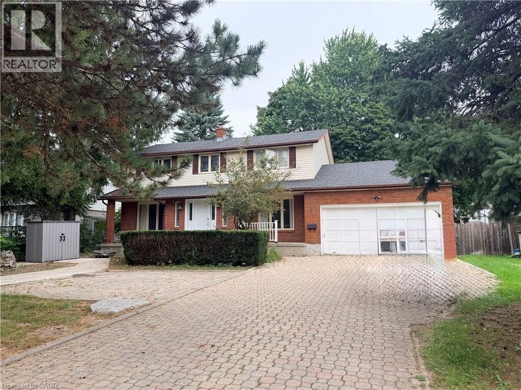 Property Photo:  450 Bridge Street West  ON N2K 2Y4 