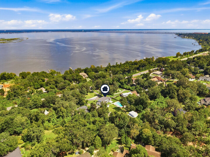 Property Photo:  9511 Scenic Highway  FL 32514 