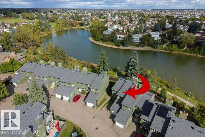 Property Photo:  16919 95 Street NW  AB T5Z 1Z3 