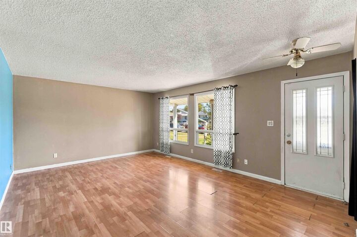 Property Photo:  5436 51 Street  AB T0A 1N0 