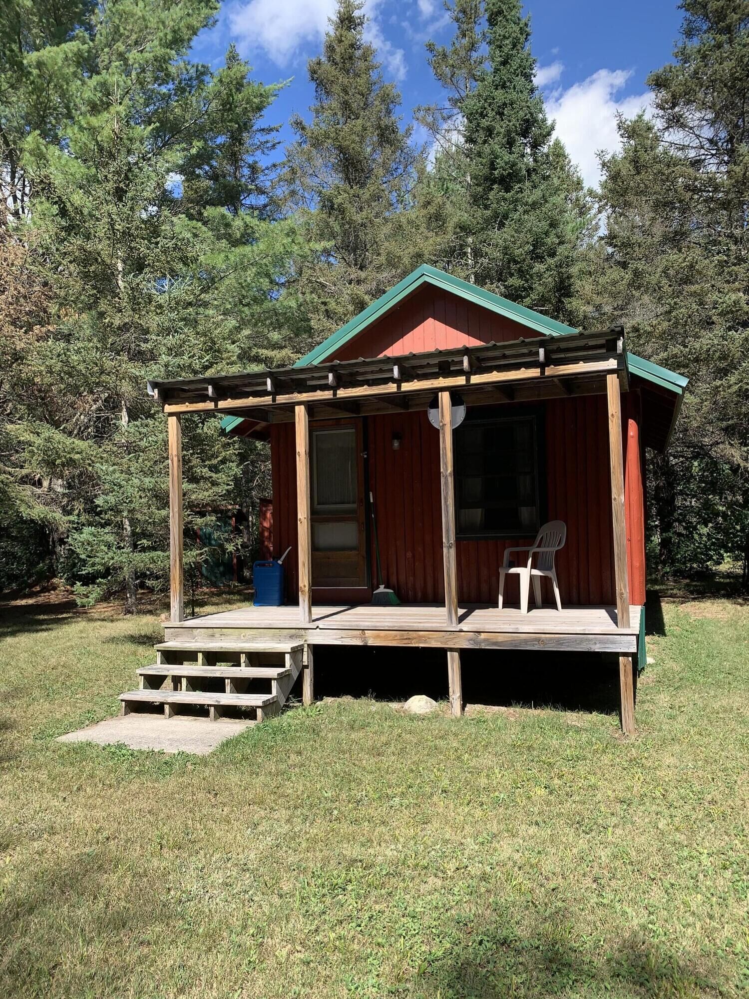 Property Photo: 3232 W Kenneth Rd MI 49760
