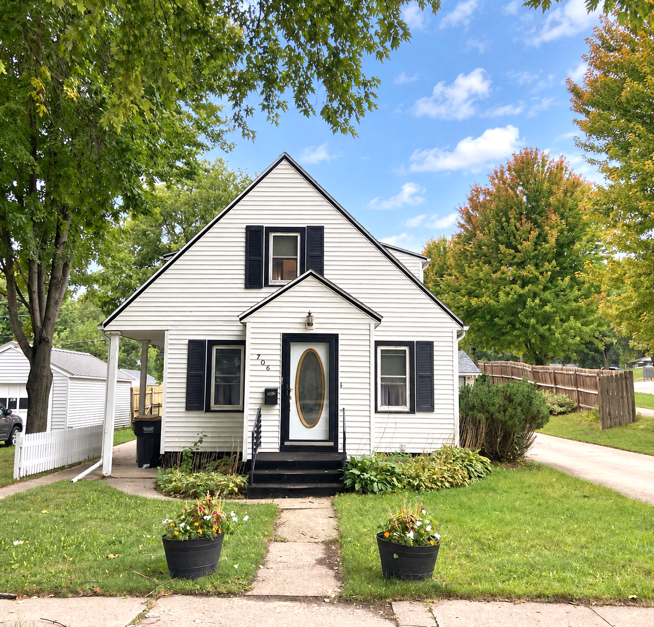 Property Photo: 706 7th Street MN 56241