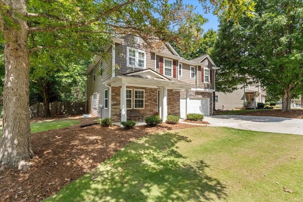 Property Photo: 166 Westminster Way GA 30263