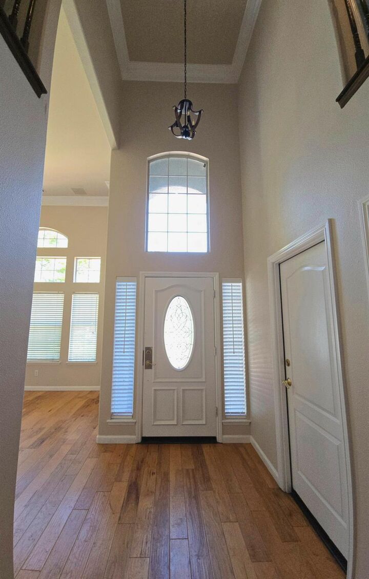 Property Photo:  2337 Dawson Cove Lane S  CA 93611 