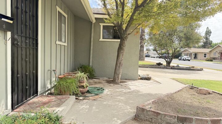 Property Photo: 2860 A Street CA 93662