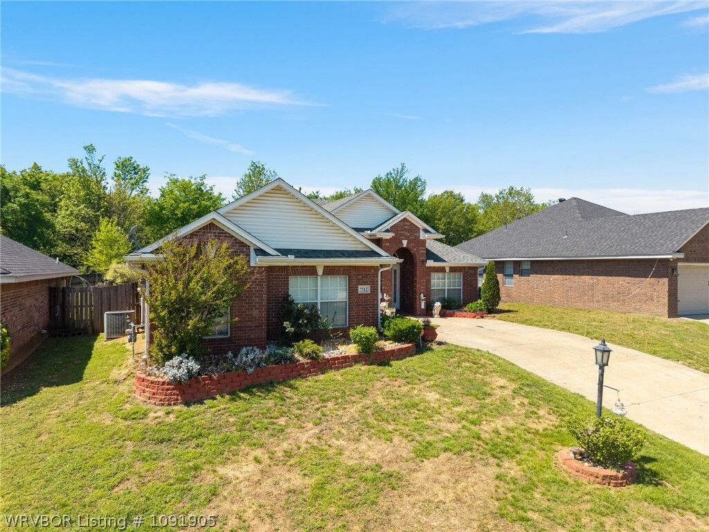 Property Photo:  7512 Red Pine Drive  AR 72916 