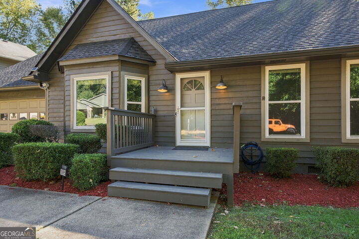 Property Photo:  10995 Indian Village Drive  GA 30022 