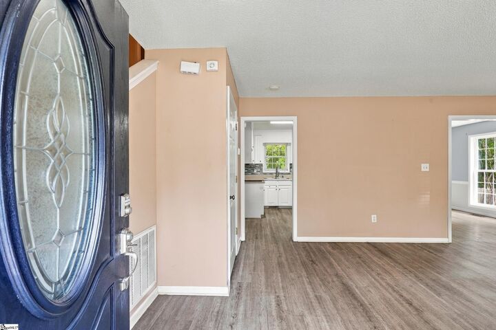Property Photo:  111 Laurel Ridge Place  SC 29649-0000 