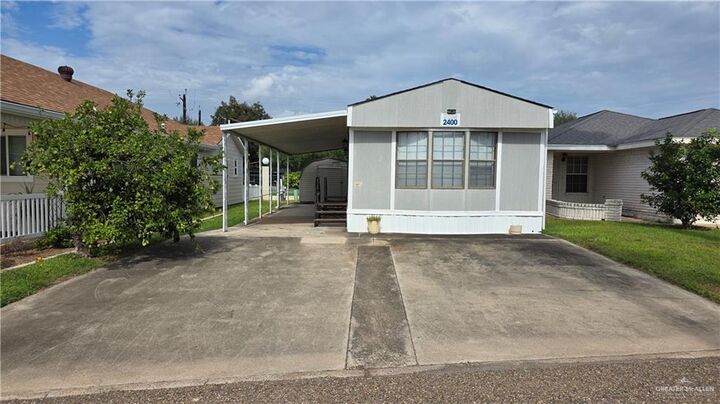 Property Photo:  2400 Bobolink Circle W  TX 78572 