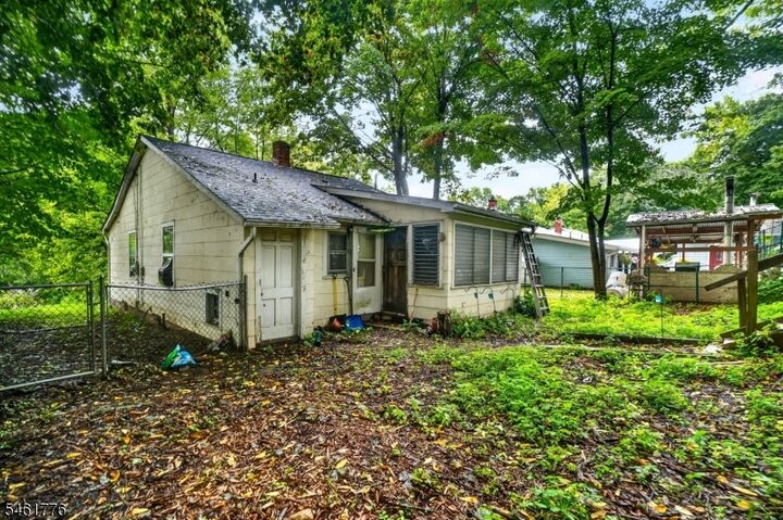 Property Photo:  46 Fowler St  NJ 07416 