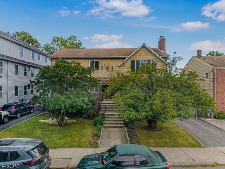 Property Photo:  172 Union Ave 2  NJ 07109 