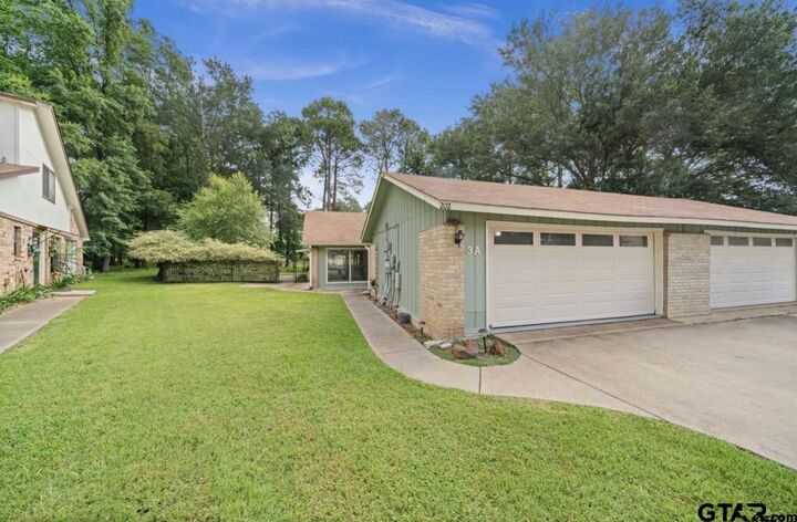Property Photo:  202 Pine Tree  TX 75765 
