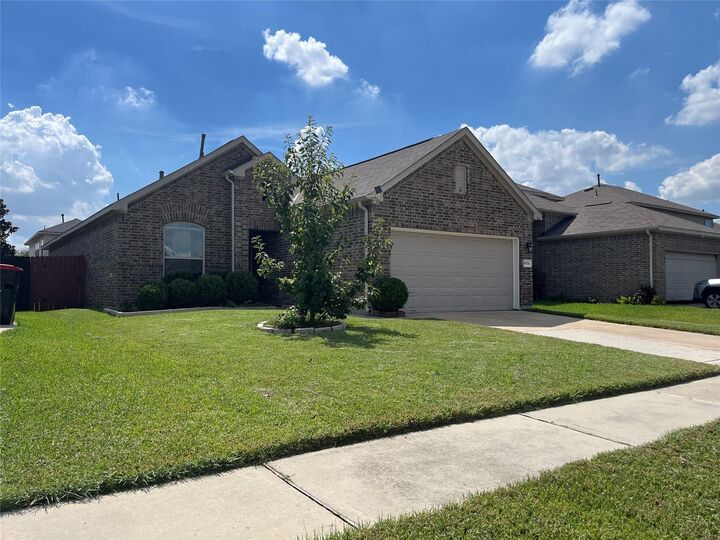 Property Photo:  16534 Twinwalker Drive  TX 77049 