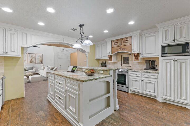 Property Photo: 10703 Crestfield Court TX 77070