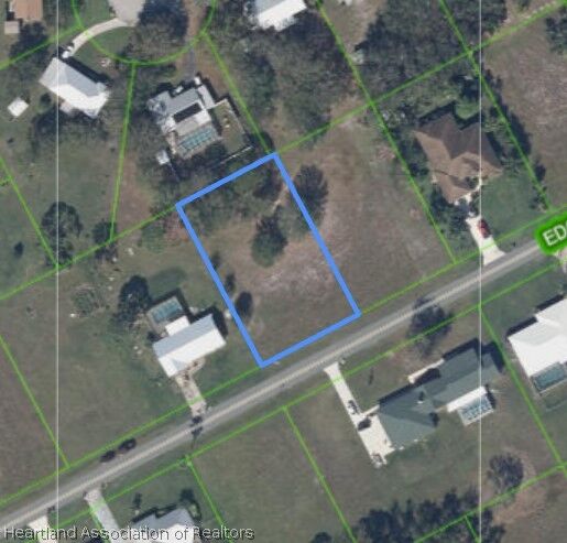 Property Photo:  6301 Edgewater Terrace  FL 33876 