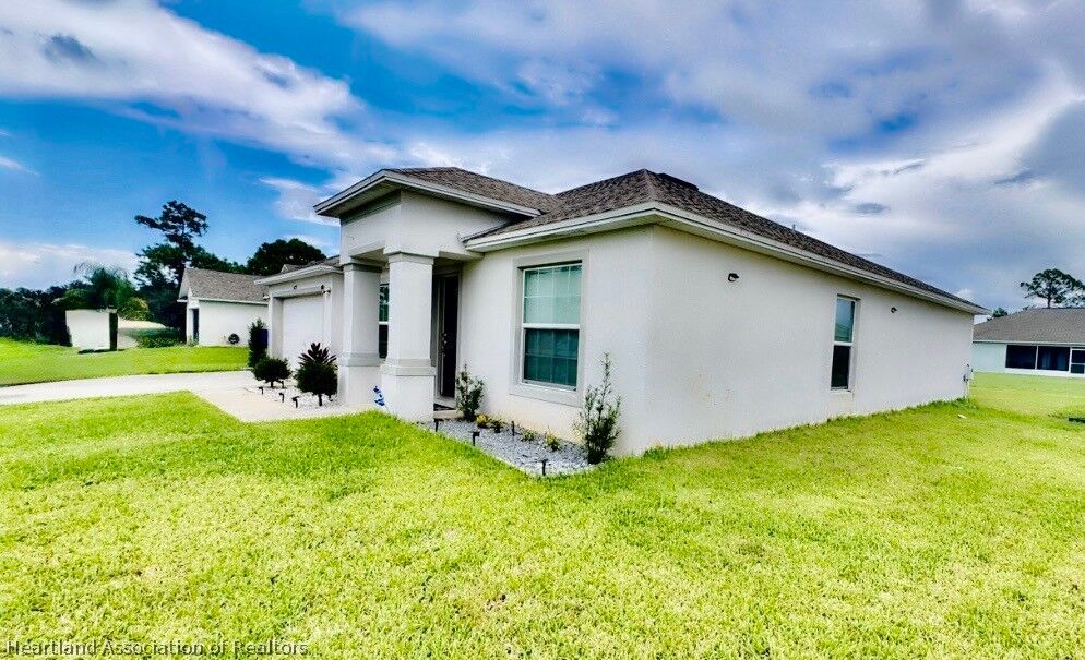 Property Photo: 4879 San Ignacio Drive FL 33872