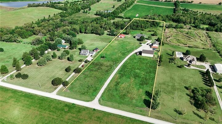 Property Photo:  2064 N 900 Road  KS 66025 