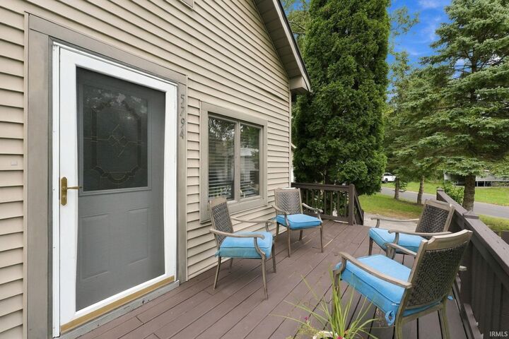 Property Photo: 5794 S 550 E Road IN 46795