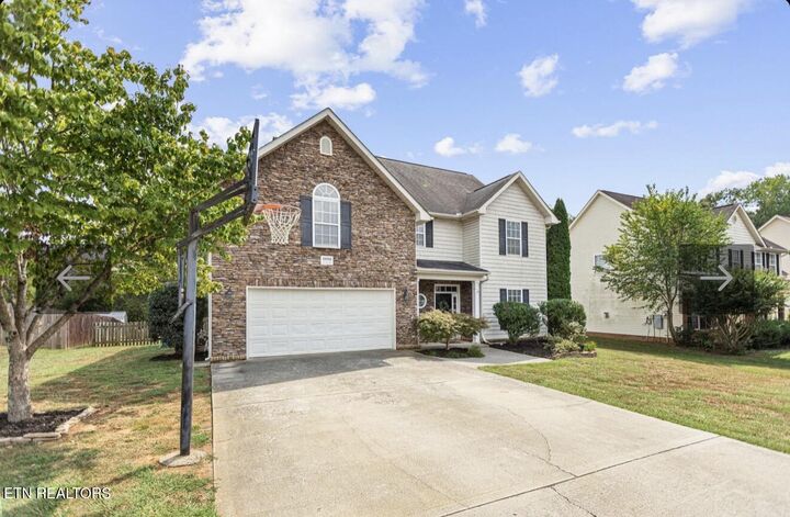 Property Photo: 10806 Gable Run Drive TN 37931