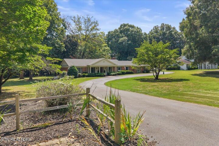 Property Photo: 1121 Woodward Ave TN 37303