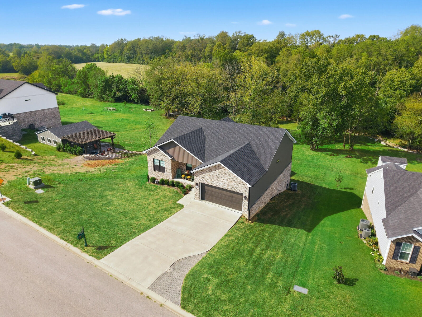 Property Photo:  112 The Hunt Farm Road  KY 40422 