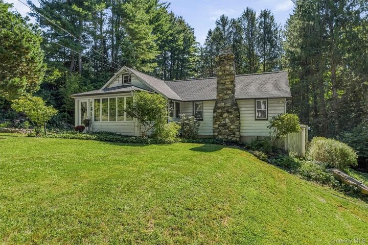 Property Photo:  136 Bundy Hill Road  NY 12531 