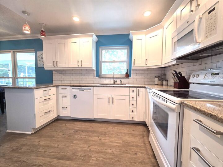 Property Photo:  4059 Ligonier Road  FL 34608 
