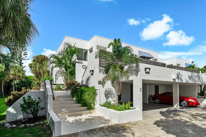 Property Photo:  843 Bayport Way 843  FL 34228 