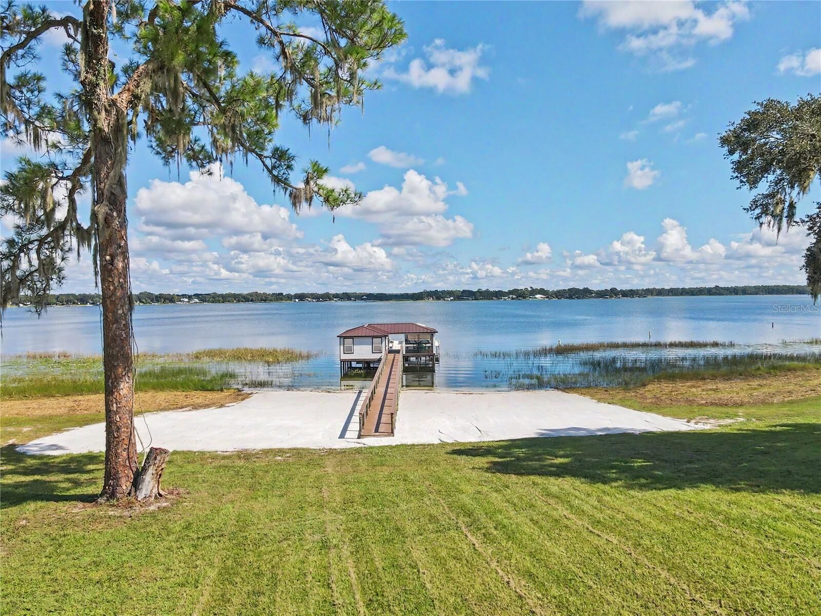 Property Photo: 10915 SE Sunset Harbor Road FL 34491