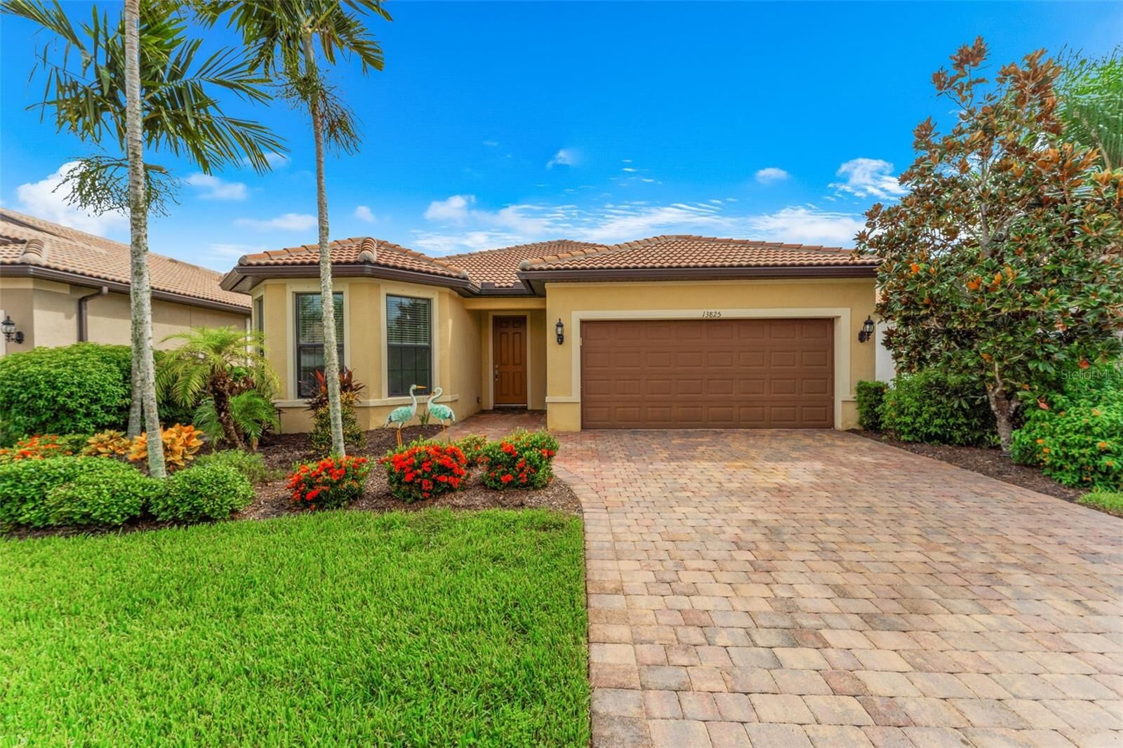 Property Photo: 13825 Karina Street FL 34293