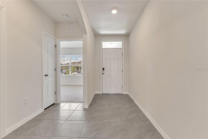 Property Photo:  320 Guadlupe Street  FL 33844 