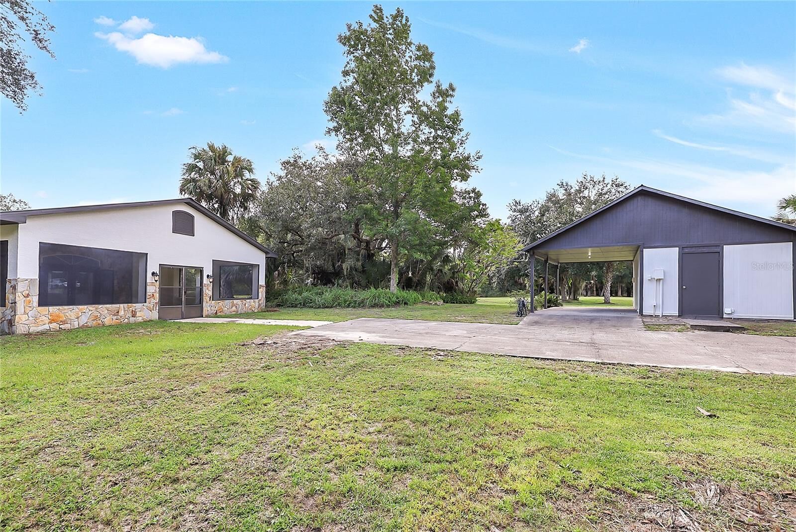 Property Photo:  2415 Waccassa Street  FL 32732 
