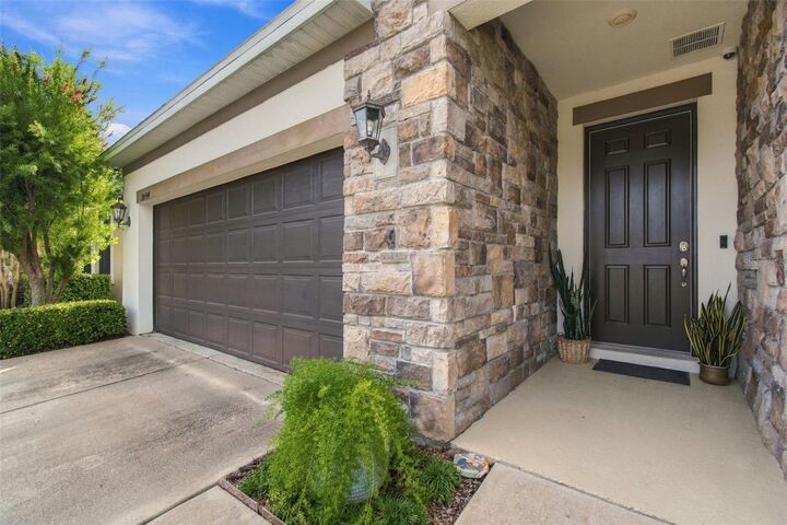 Property Photo: 30444 Pecan Valley Loop FL 33543