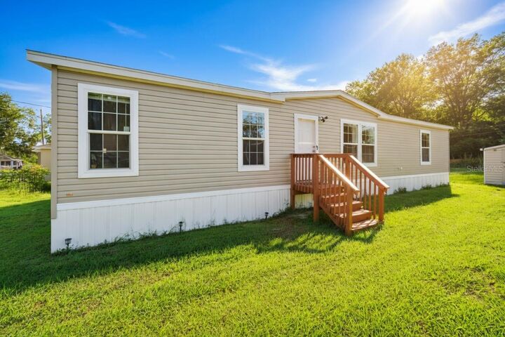Property Photo:  1123 S Terry Avenue  FL 33815 