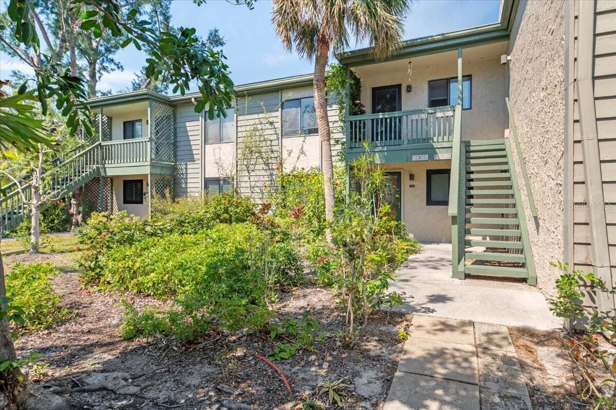 Property Photo: 1519 Pelican Point Drive 288 FL 34231