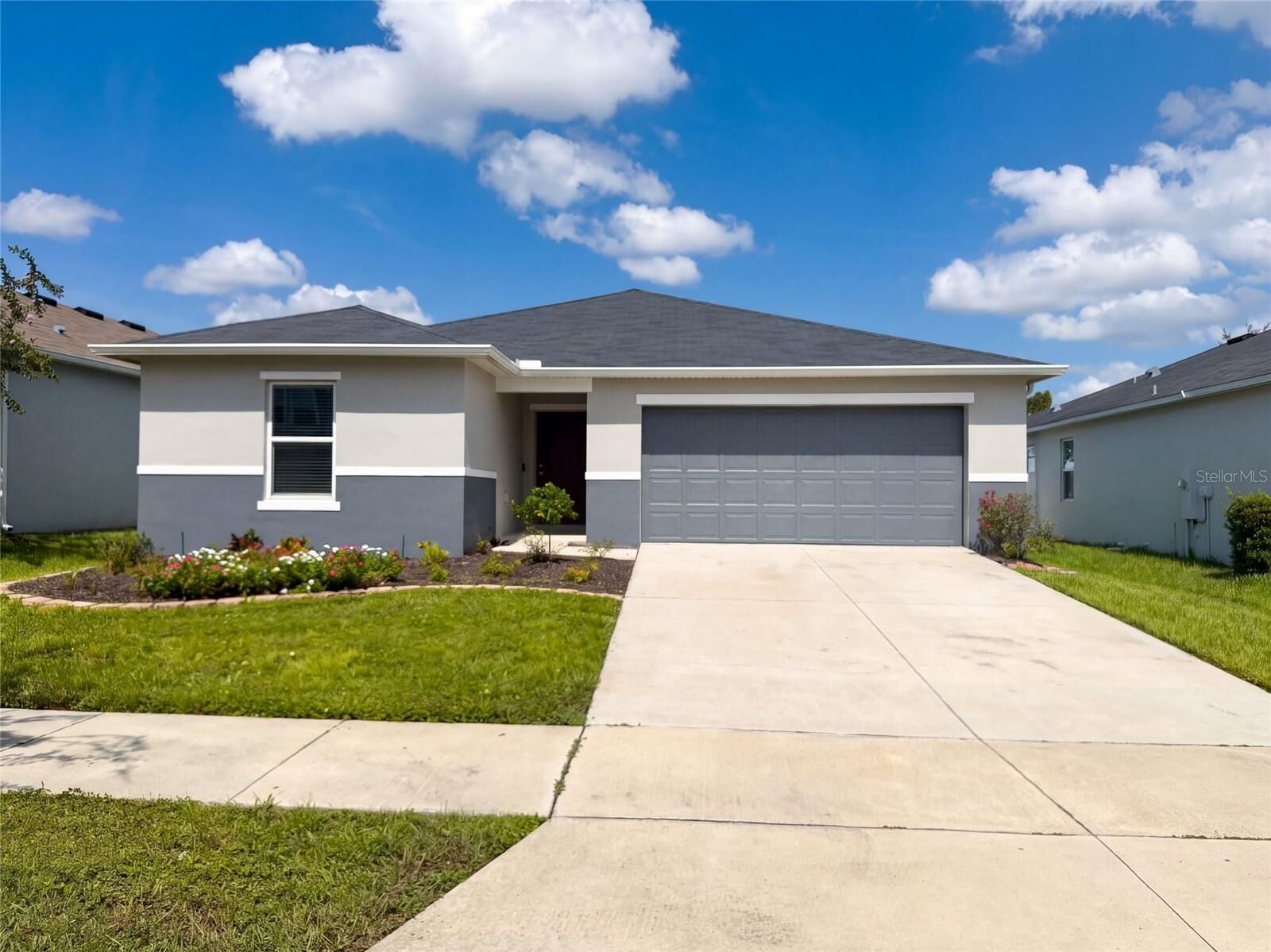 Property Photo: 2367 Biscotto Circle FL 33897