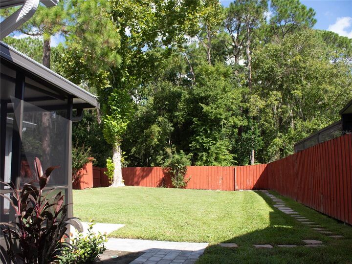 Property Photo: 364 Goldstone Court FL 32746