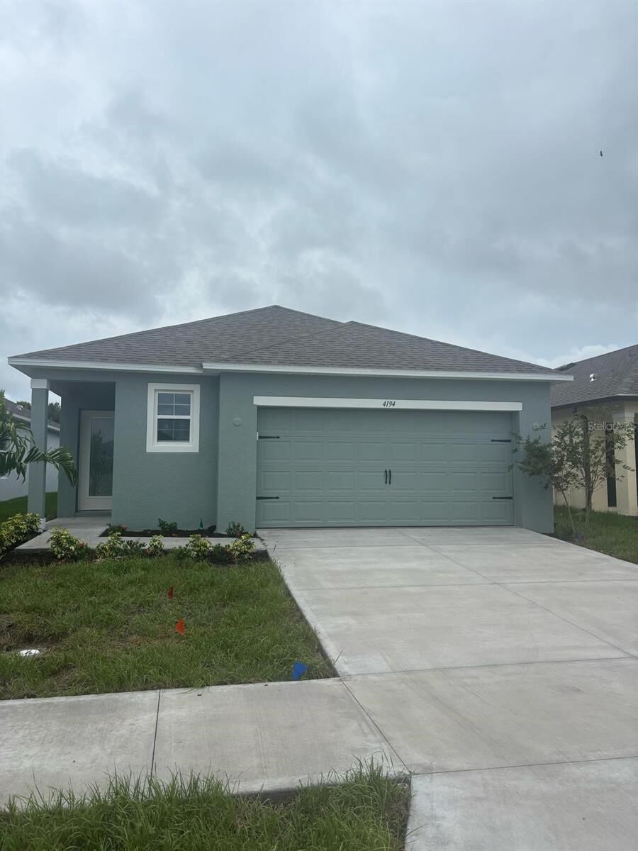 Property Photo:  4194 Sagefield Drive  FL 34773 