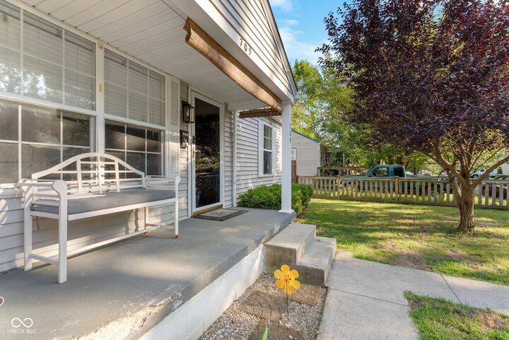 Property Photo:  709 S Vine Street  IN 47274 